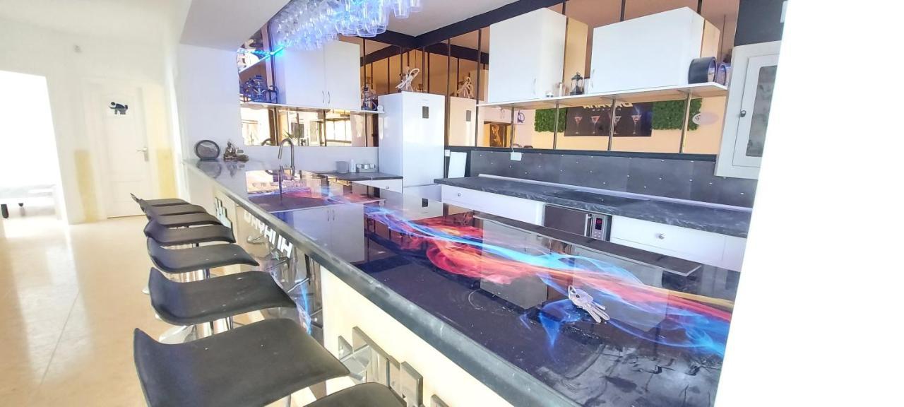 First Line Of The Ocean, 3 Bedrooms & Free Wifi Плая де лас Америкас Екстериор снимка
